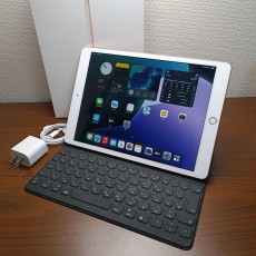 iPad 第8世代 WiFi128GB Apple Smart Keyboard