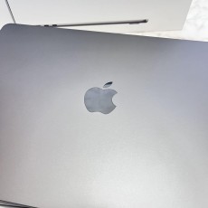 MacBook Air M3 16GB 15インチ 2024 USキーボード