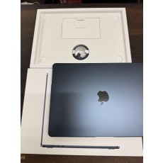 【最安】MacBook Air M4 ミッドナイト 15型256／16GB