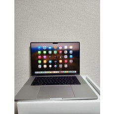 MacBook Pro 2023 M3 Max 128GB/8TB ハイスペック