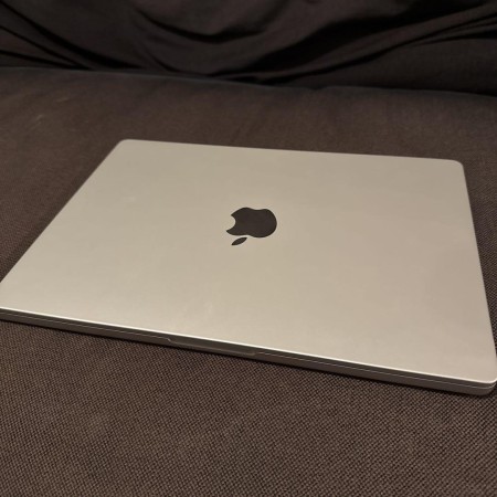 MacBook Pro M1Pro 14インチ シルバー