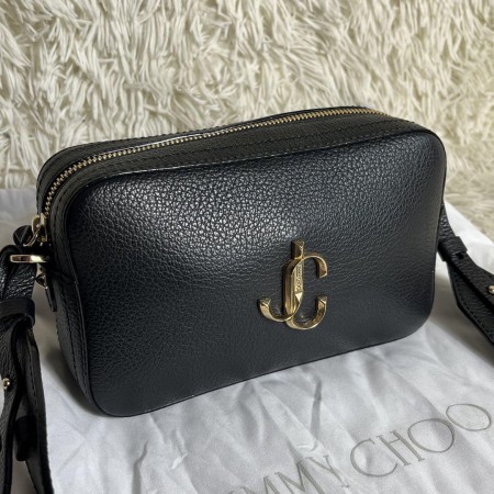 極美品✨JIMMY CHOO カメラバッグ ロゴ金具 ブラック