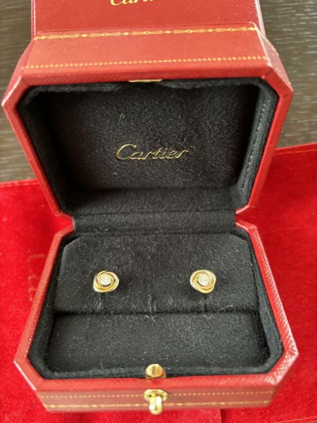 カルティエ　トリニティ　スタッド　ピアス