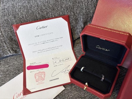 Cartier Love フープ イヤリング スモールモデル