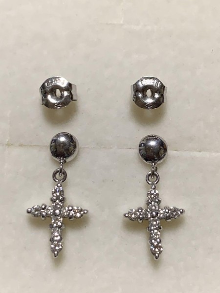 ダイヤモンドピアス　K9