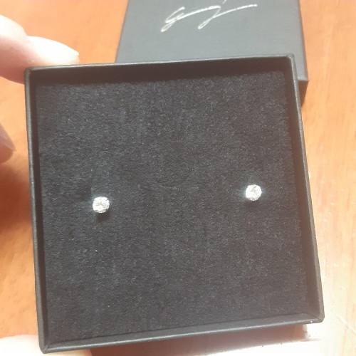 新品⭐グラムジュエリーピアス