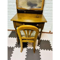 直接渡し【美品】カリモク　karimoku ドレッサー　椅子付き