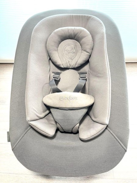 サイベックスバウンサー cybex レモ　グレー　Lemo bouncer