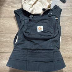 ergobaby 抱っこ紐 黒