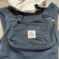 ergobaby 抱っこ紐 黒