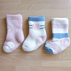 3足セット ベビーソックス 滑り止 男の子 女の子 保温防寒 新生児 出産祝