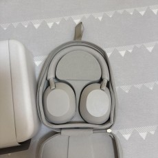 【美品】SONY ワイヤレスヘッドホン WH1000XM5 箱付き
