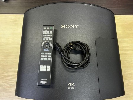 SONY 4K プロジェクター VPL-VW500ES