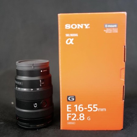 SONY E16-55mm F2.8 標準ズームGレンズ