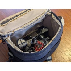 【美品】sonyソニーα6400セットILCE-6400 英語のみ/日本語不可