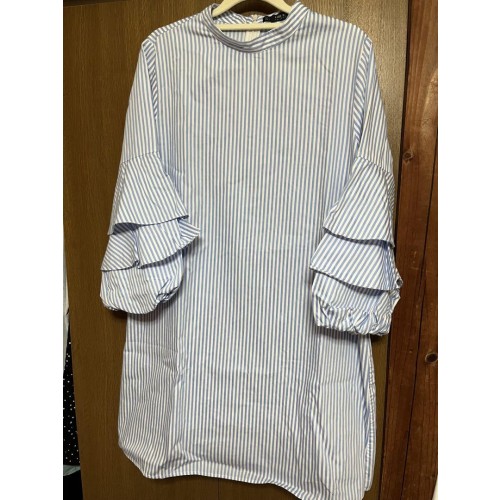 ZARA 【美品】 青と白ストライプ柄フリル五分袖チュニック