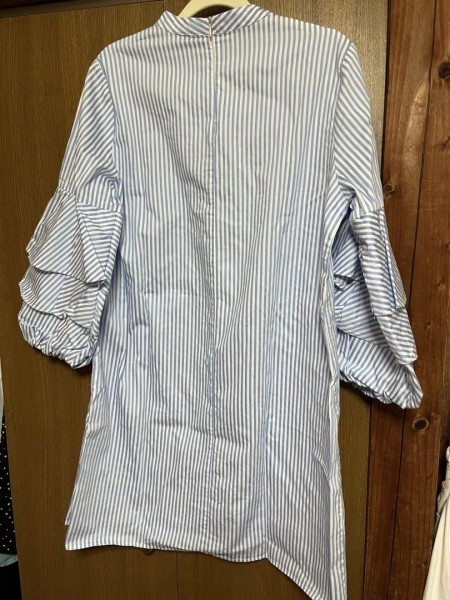 ZARA 【美品】 青と白ストライプ柄フリル五分袖チュニック